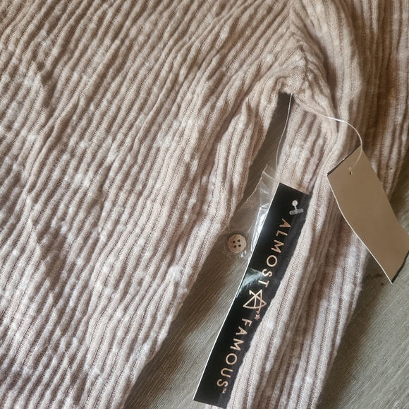 Almost Famous button up - Picture 2 of 3